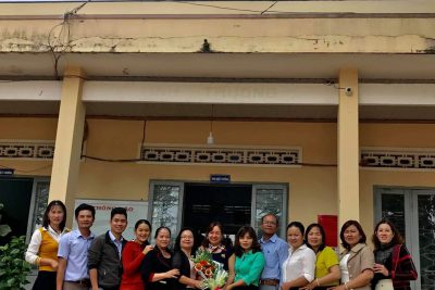 Trân trọng cảm ơn sự quan tâm của UBND xã Tân Tiến tặng hoa sớm cho các quý thầy cô giáo trường mình nhân ngày 20/11/2019! Các thầy cô phấn khởi quá cơ!